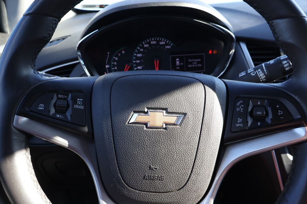 Thumbnail: 2020 Chevrolet Trax - 19