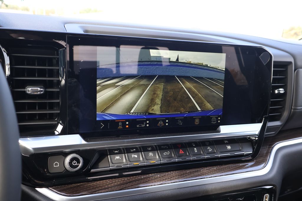 Thumbnail: 2026 Chevrolet Silverado 1500 - 24