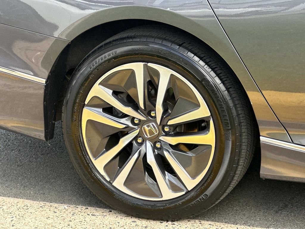 Thumbnail: 2022 Honda Accord - 11