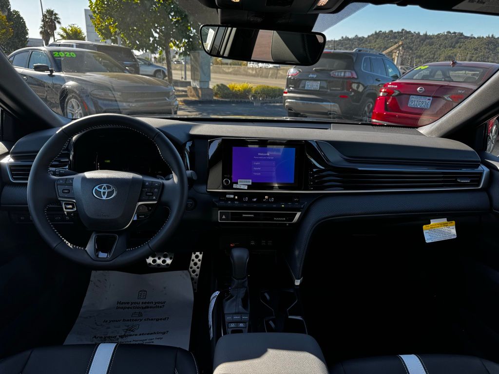2025 Toyota Camry SE photo 6