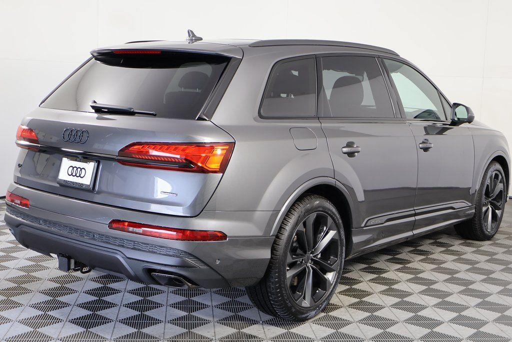 Thumbnail: 2026 Audi Q7 - 2