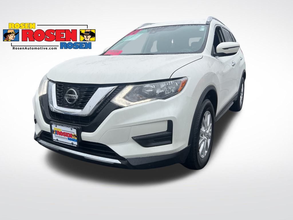 2020 Nissan Rogue SV photo