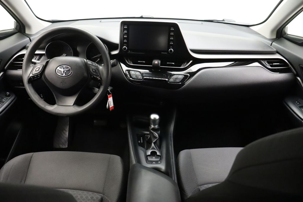 2020 Toyota C-HR LE 24