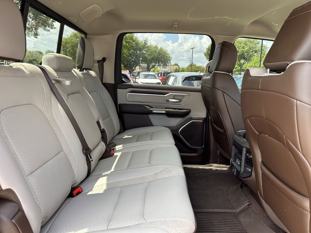 car-gallery-32