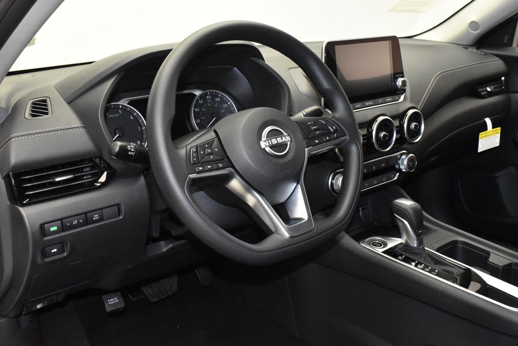 2025 Nissan Sentra SV 14