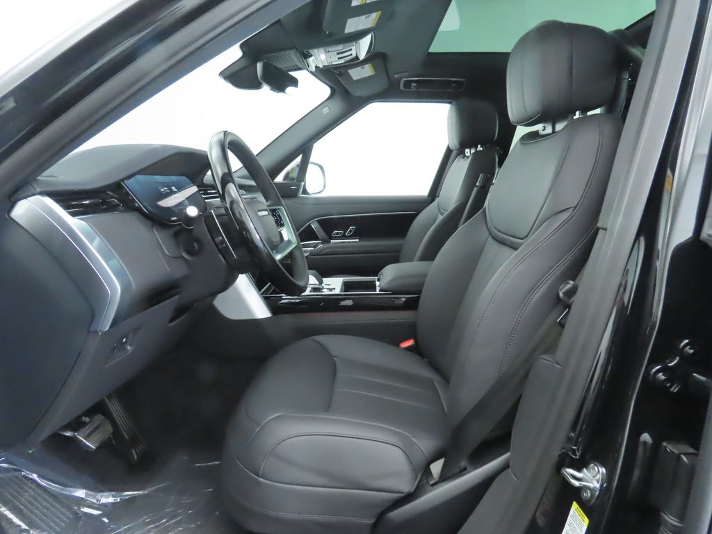 Thumbnail: 2025 Land Rover Range Rover - 20