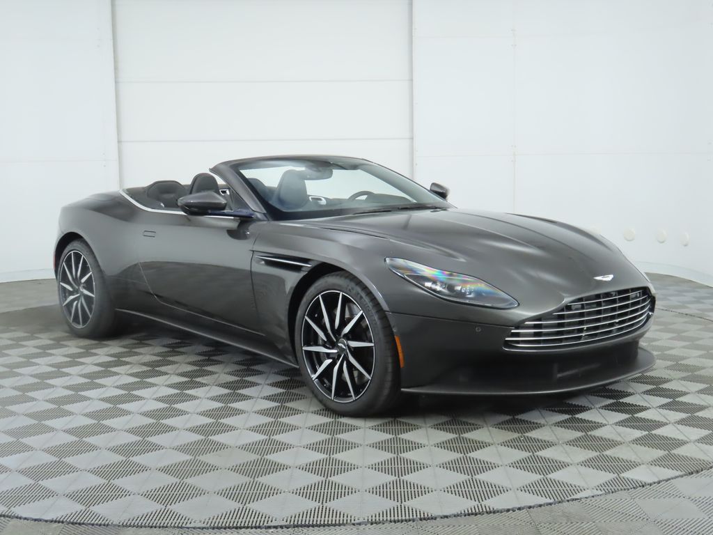2020 Aston Martin DB11  3