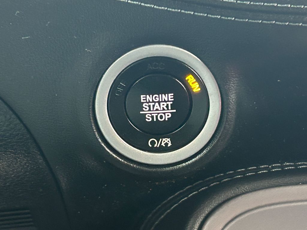 Used 2023 B5 Blue Pearlcoat Dodge R/T image 22