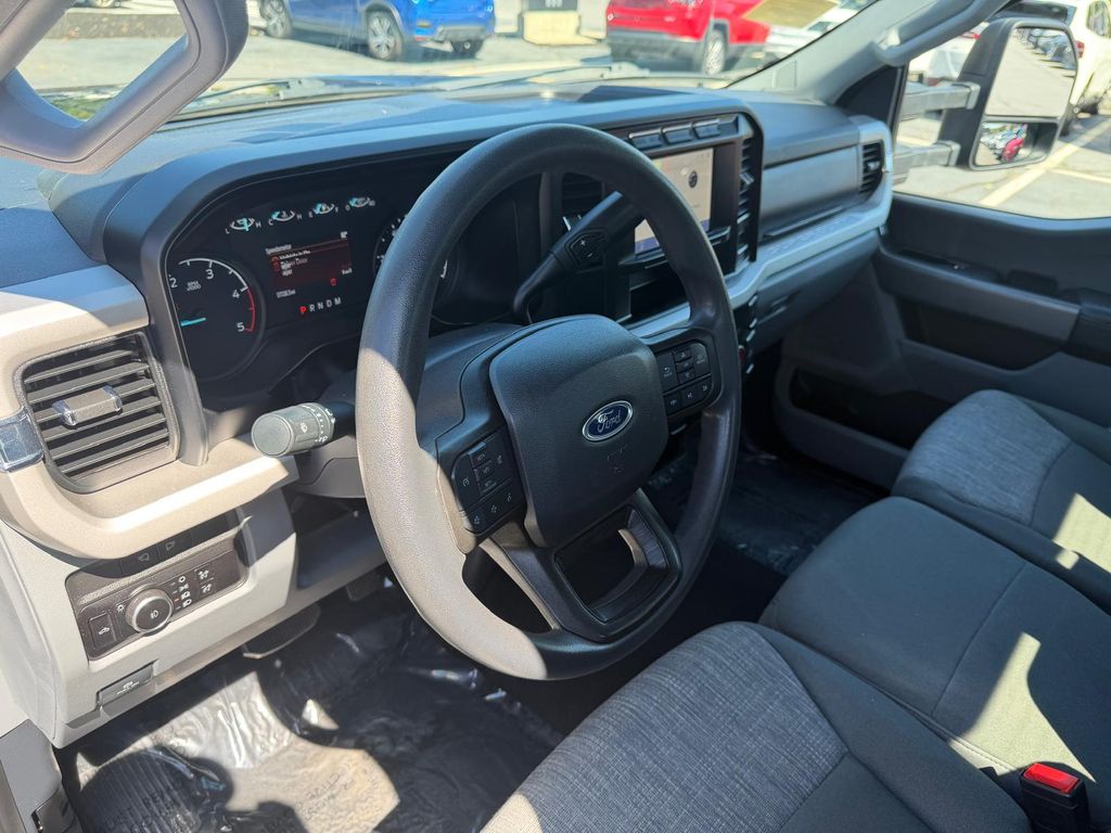 Used 2023 Ford F-350SD Truck