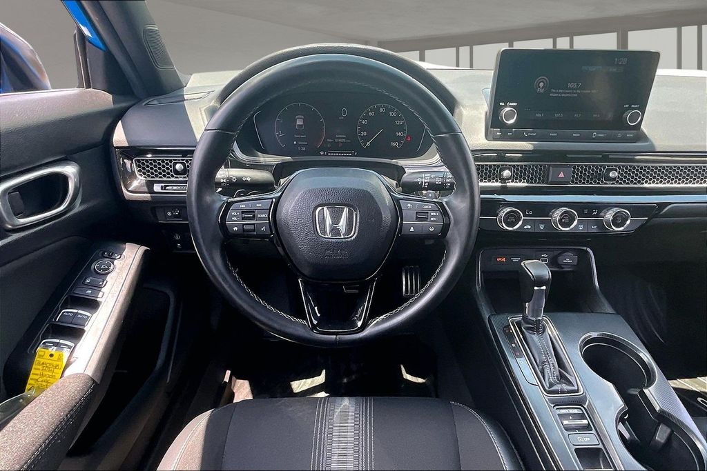 2024 Honda Civic Hatchback Sport - Photo 8