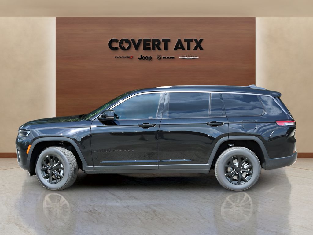 New 2026 Black Jeep Laredo Altitude image 2