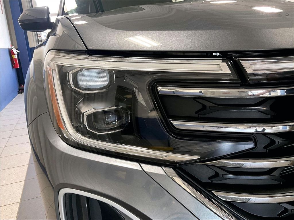 2024 Volkswagen Atlas — photo 33