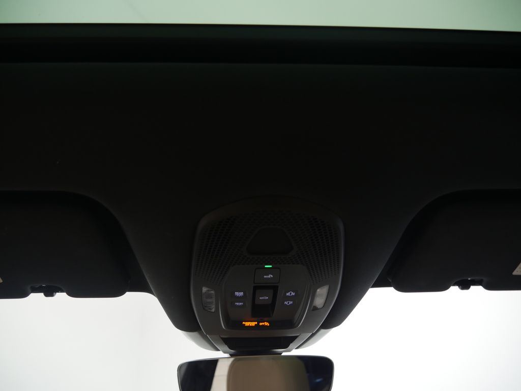 Thumbnail: 2024 Porsche Cayenne - 31