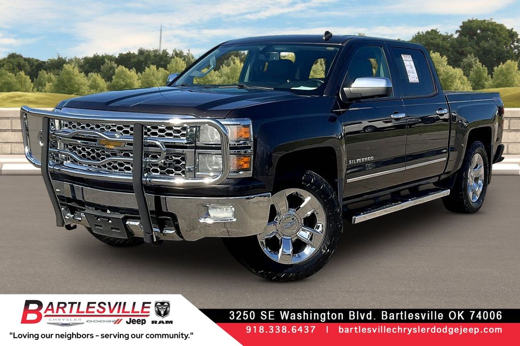 Gray (Tungsten Metallic) 2014 Chevrolet Silverado 1500 LTZ Crew Cab 4WD Pickup Truck Four-Wheel Drive 6-Speed Automatic Overdrive
