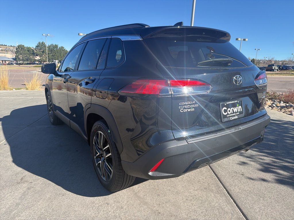 View vehicle photo 6