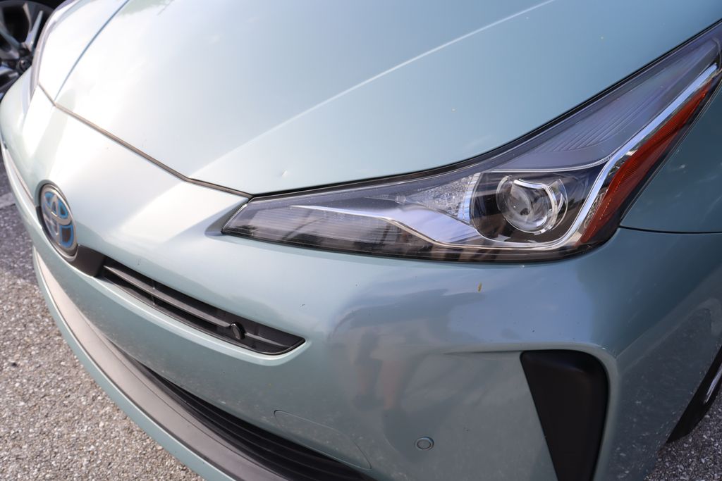 Thumbnail: 2022 Toyota Prius - 3