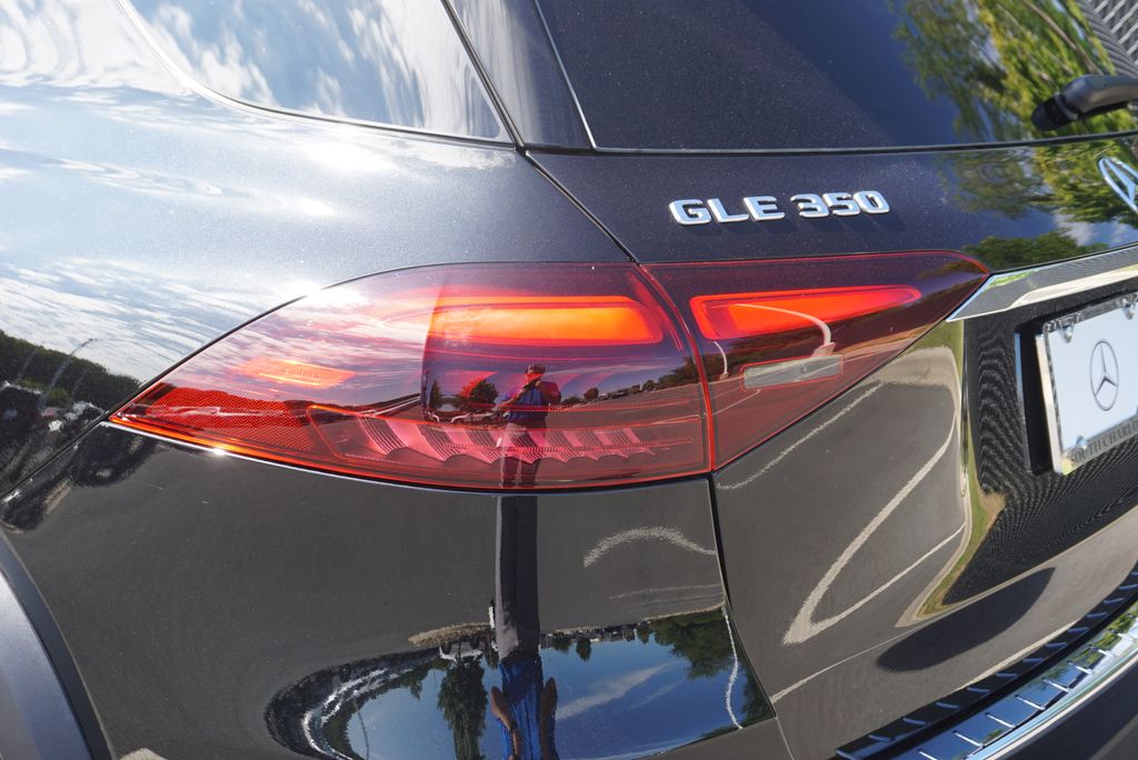 Thumbnail: 2026 Mercedes-Benz GLE - 15
