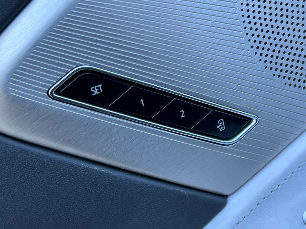 Used 2025 Black Chevrolet Stingray image 63