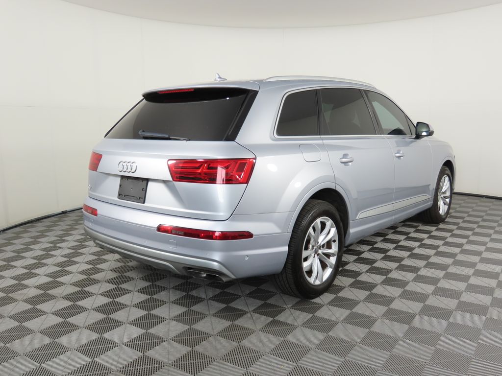 2019 Audi Q7 SE Premium Plus 5