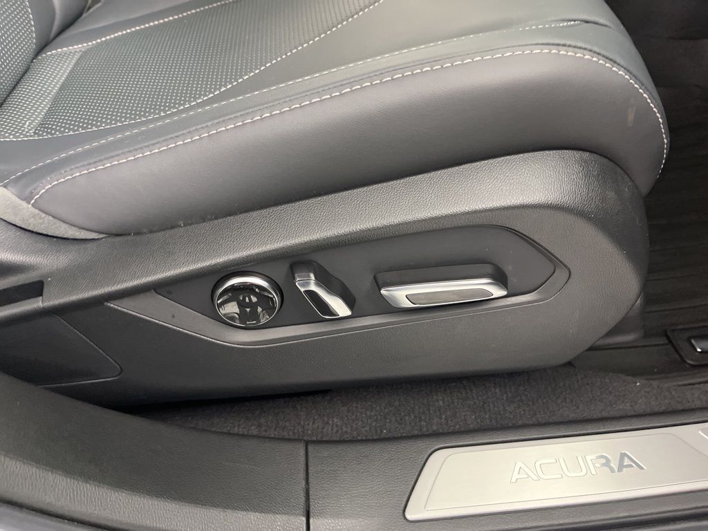 Thumbnail: 2025 Acura RDX - 9