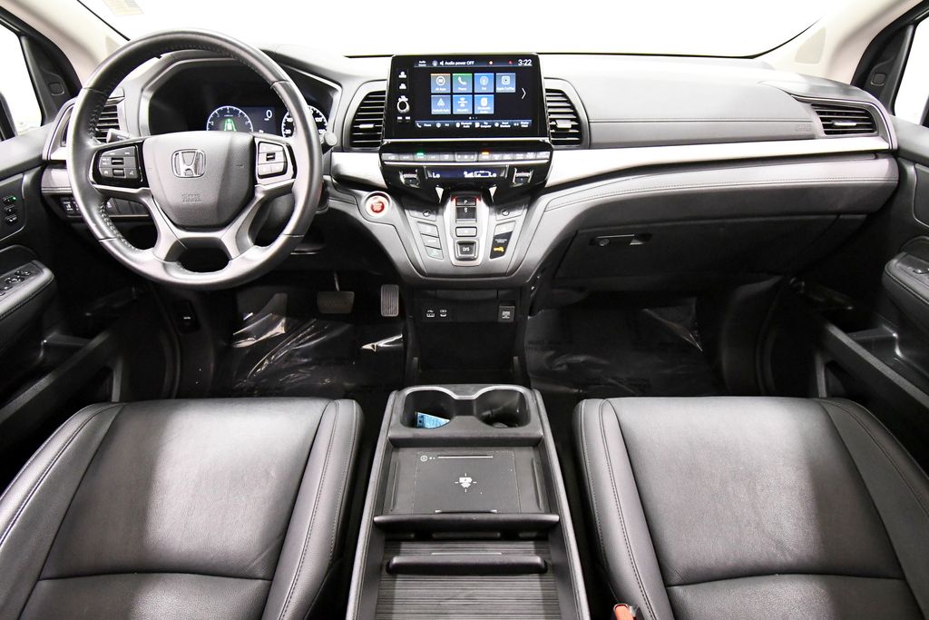 Used 2025 Honda Odyssey Van