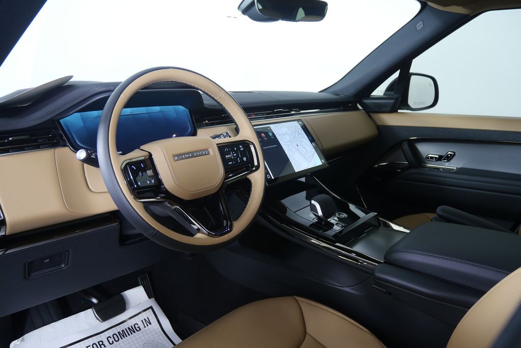 Thumbnail: 2025 Land Rover Range Rover Sport - 14