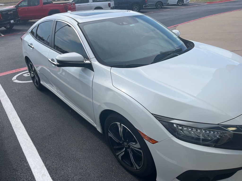 Thumbnail: 2018 Honda Civic - 3