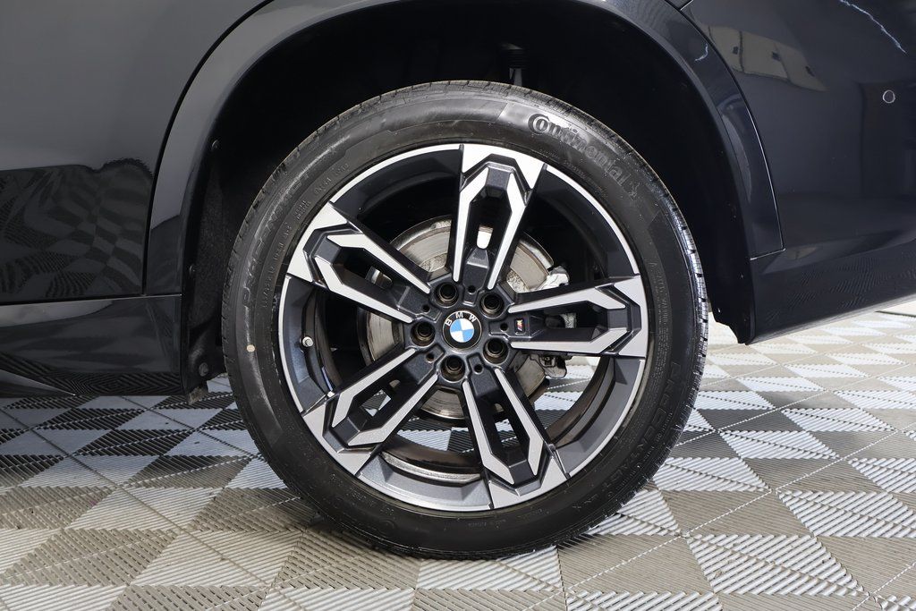 Thumbnail: 2023 BMW X1 - 16