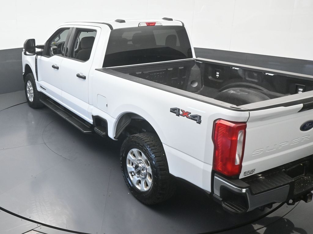 Used 2024 Oxford White Ford XLT image 51