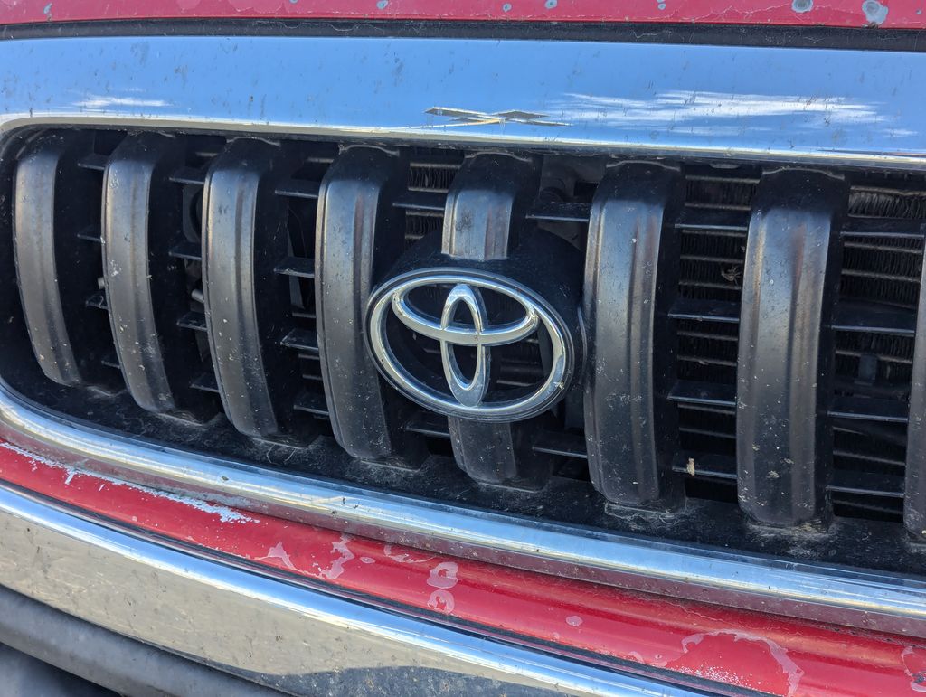 2004 Toyota Tacoma PreRunner 12