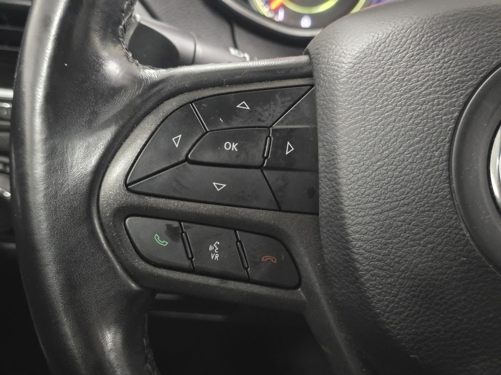 Used 2020 Black Jeep Trailhawk image 27