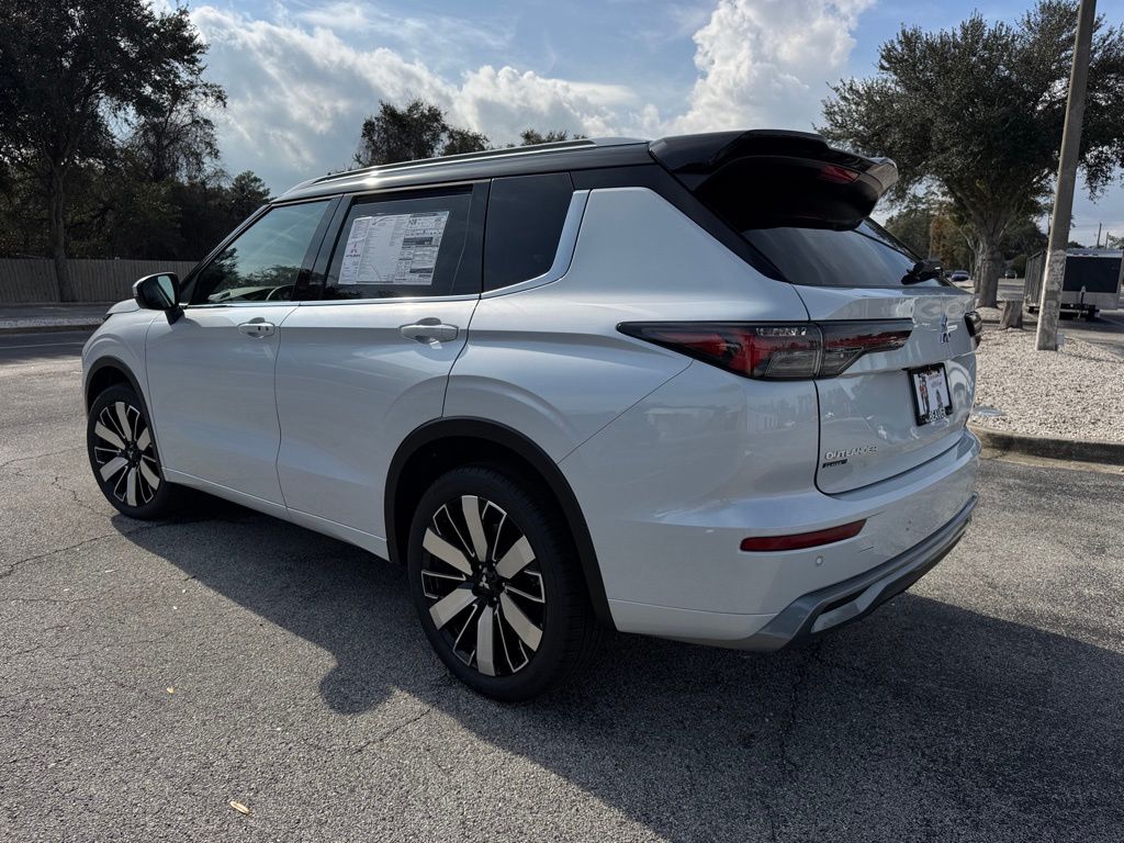New 2026 Mitsubishi Outlander SUV