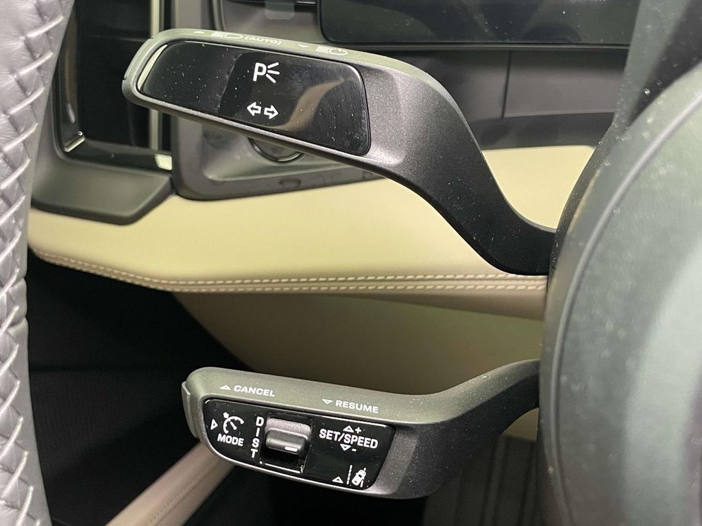 2026 Porsche Cayenne Base Green at Audi Porsche Sewickley
