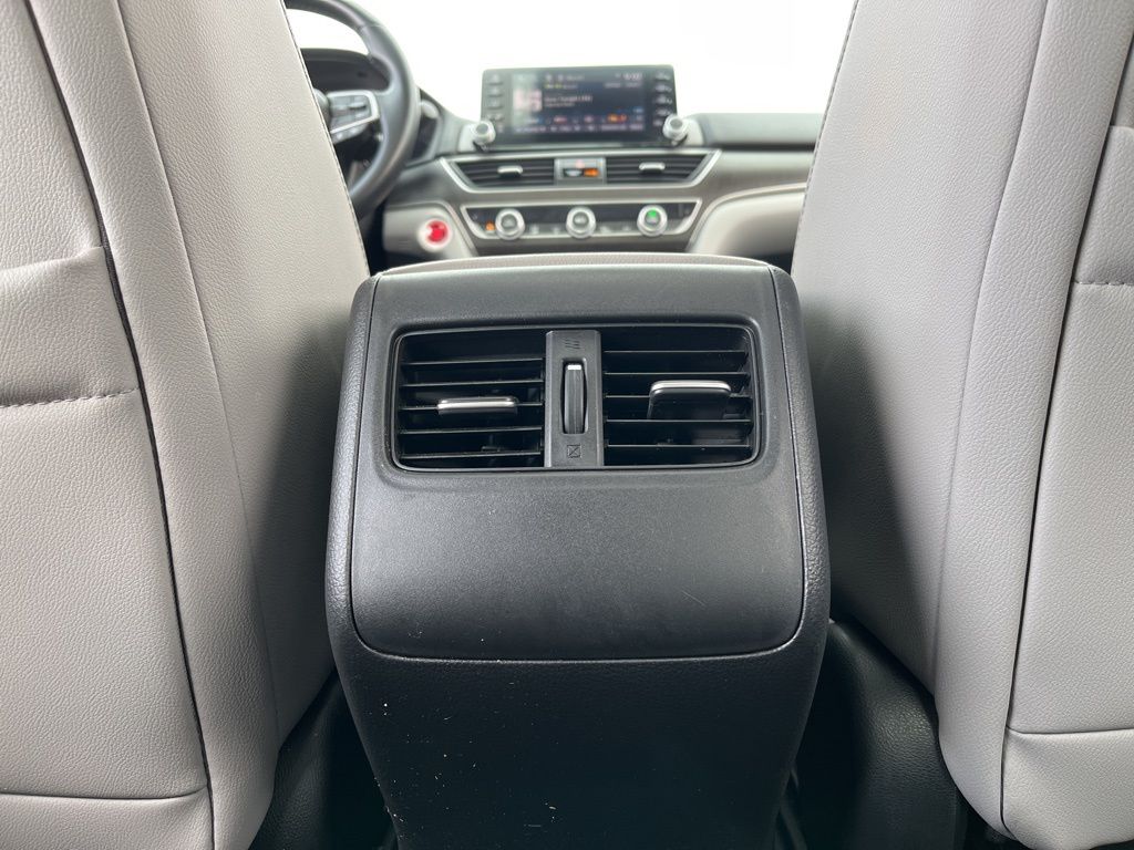 Thumbnail: 2018 Honda Accord - 31