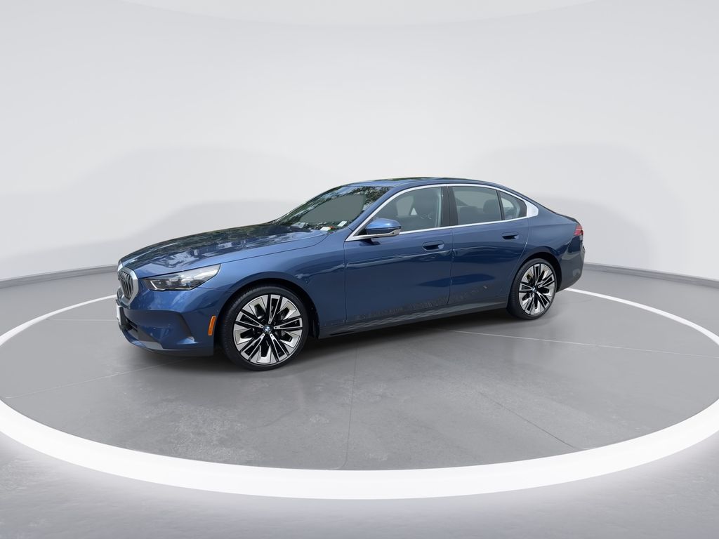 Thumbnail: 2025 BMW 5 Series - 4