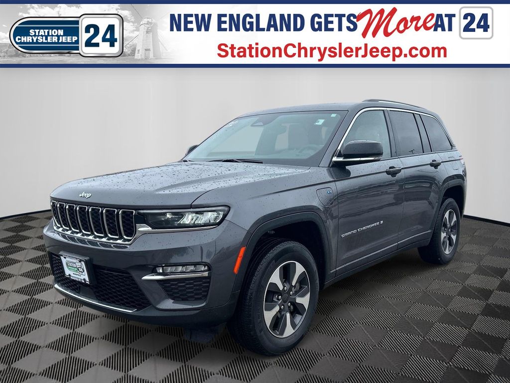Baltic Gray Metallic Clearcoat 2022 Jeep Grand Cherokee 4xe 4WD SUV / Crossover Four-Wheel Drive 8-Speed Automatic