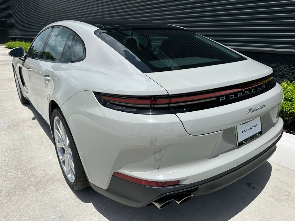 Thumbnail: 2025 Porsche Panamera - 3
