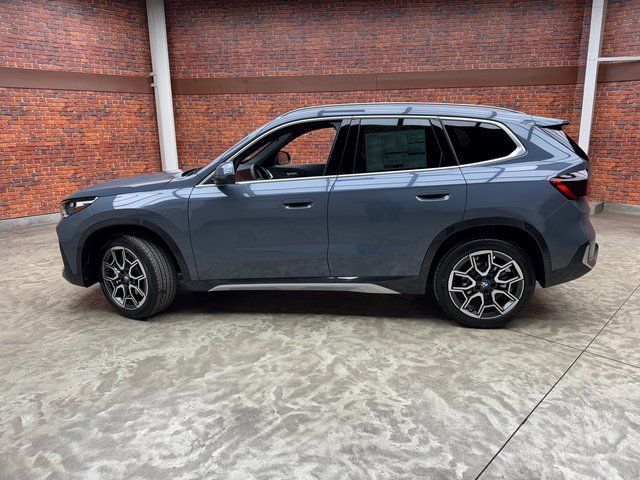 New 2026  BMW xDrive28i image 2