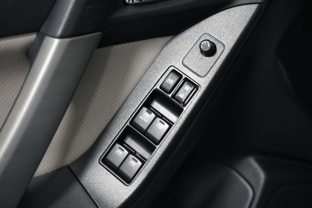 Thumbnail: 2016 Subaru Forester - 28