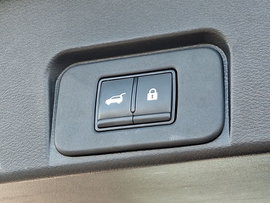 Thumbnail: 2023 Nissan Rogue - 31