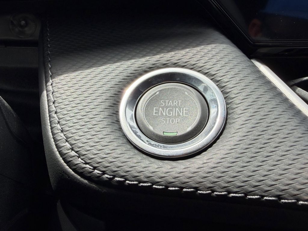 new 2026 Chevrolet Equinox car, priced at $27,295