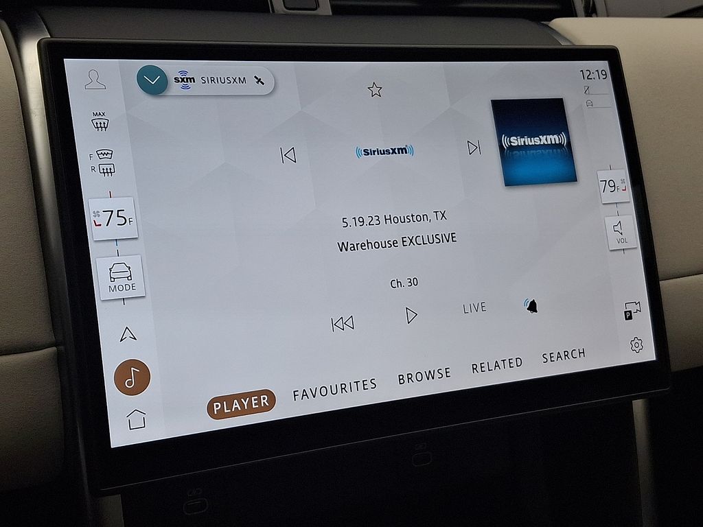 Thumbnail: 2025 Land Rover Discovery Sport - 18