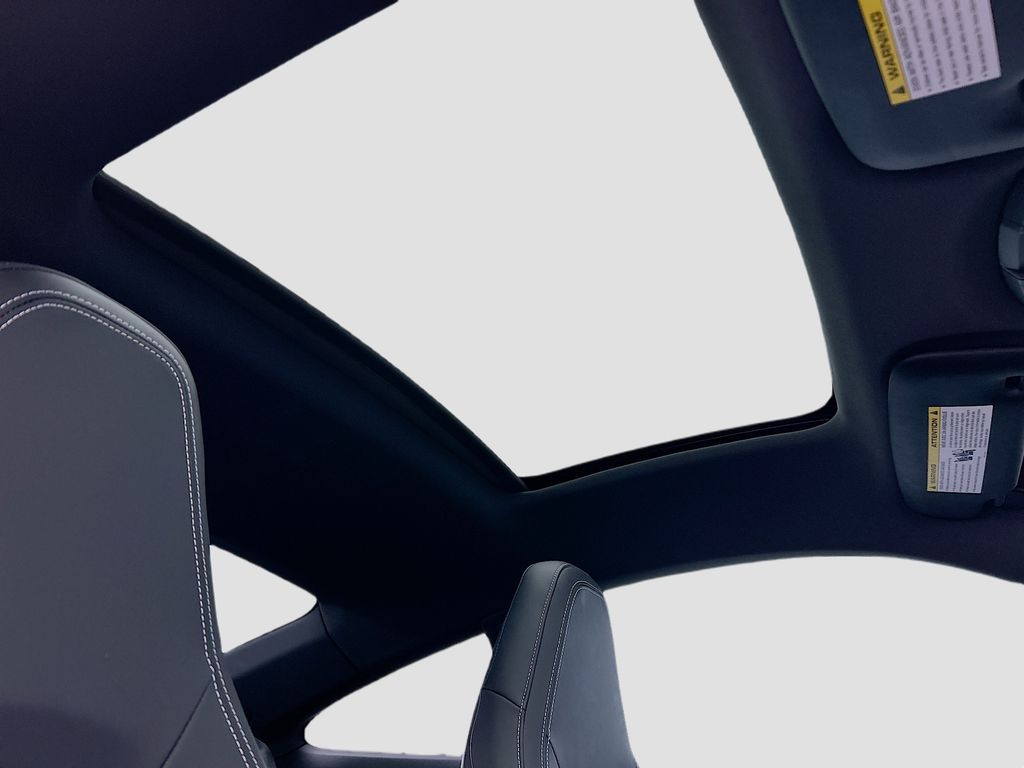 Thumbnail: 2025 Porsche 911 - 21