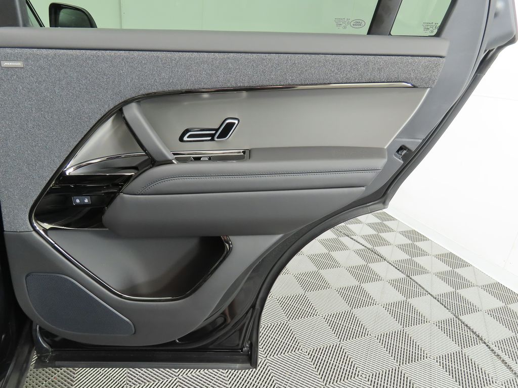 2025 Land Rover Range Rover Sport Dynamic 27