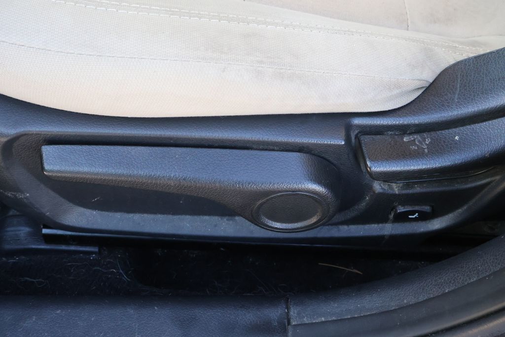 Thumbnail: 2015 Kia Optima - 14