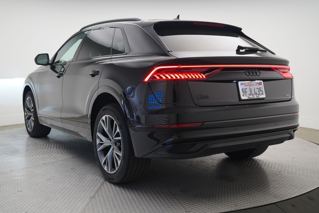 Thumbnail: 2023 Audi Q8 - 3