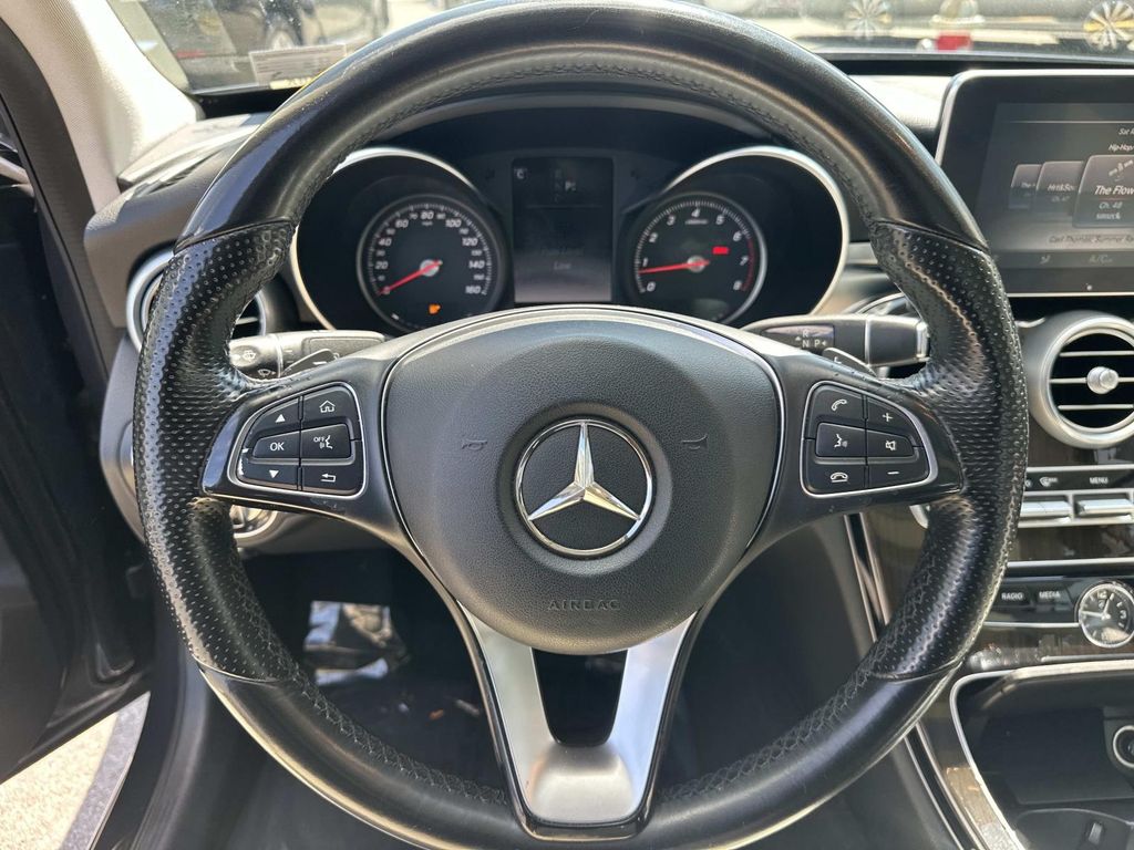 Thumbnail: 2016 Mercedes-Benz C-Class - 25