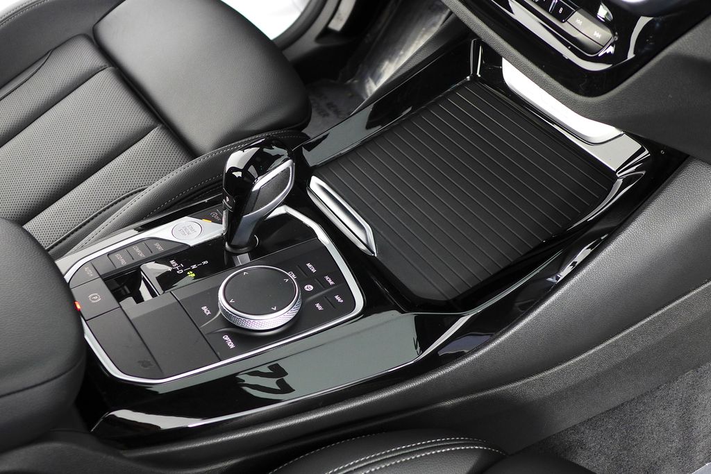 Thumbnail: 2022 BMW X3 - 15