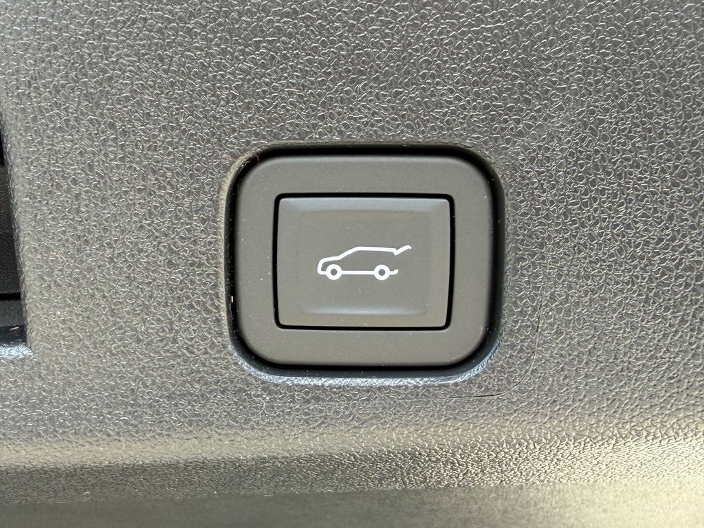 new 2026 GMC Acadia car, priced at $46,330