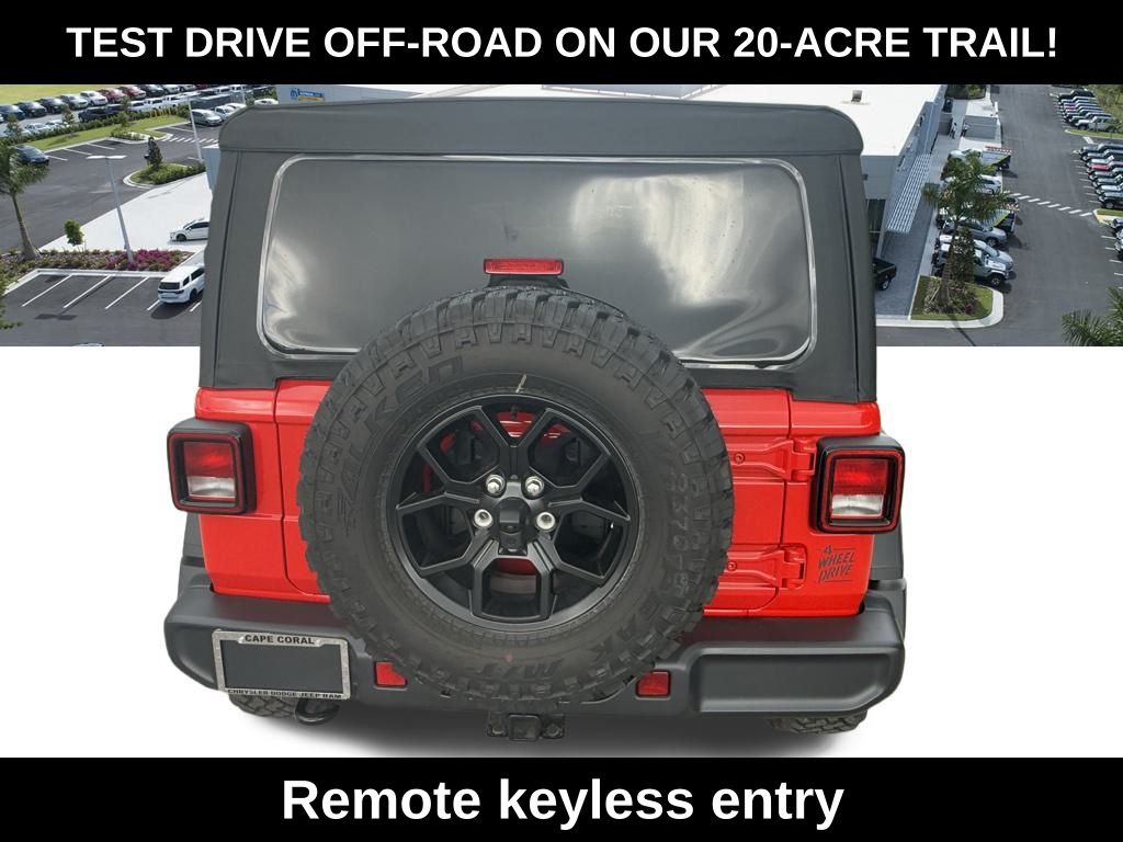 View vehicle photo 5